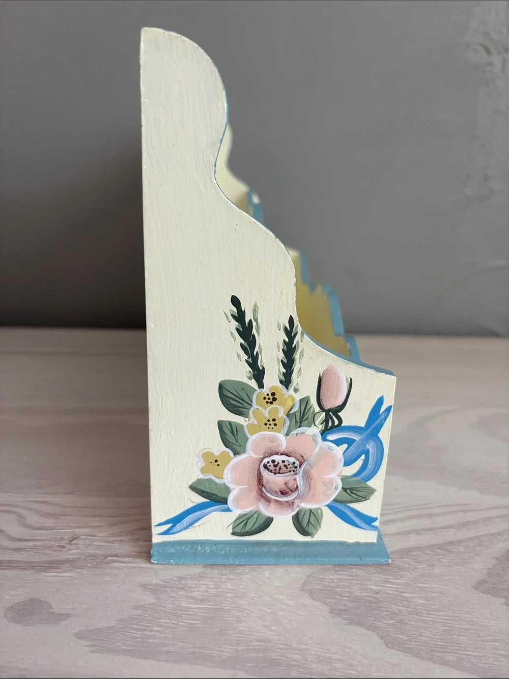 VTG Rosemaling Hand Painted Floral 3-Tier Tabletop Mail Organizer/Desk Caddy